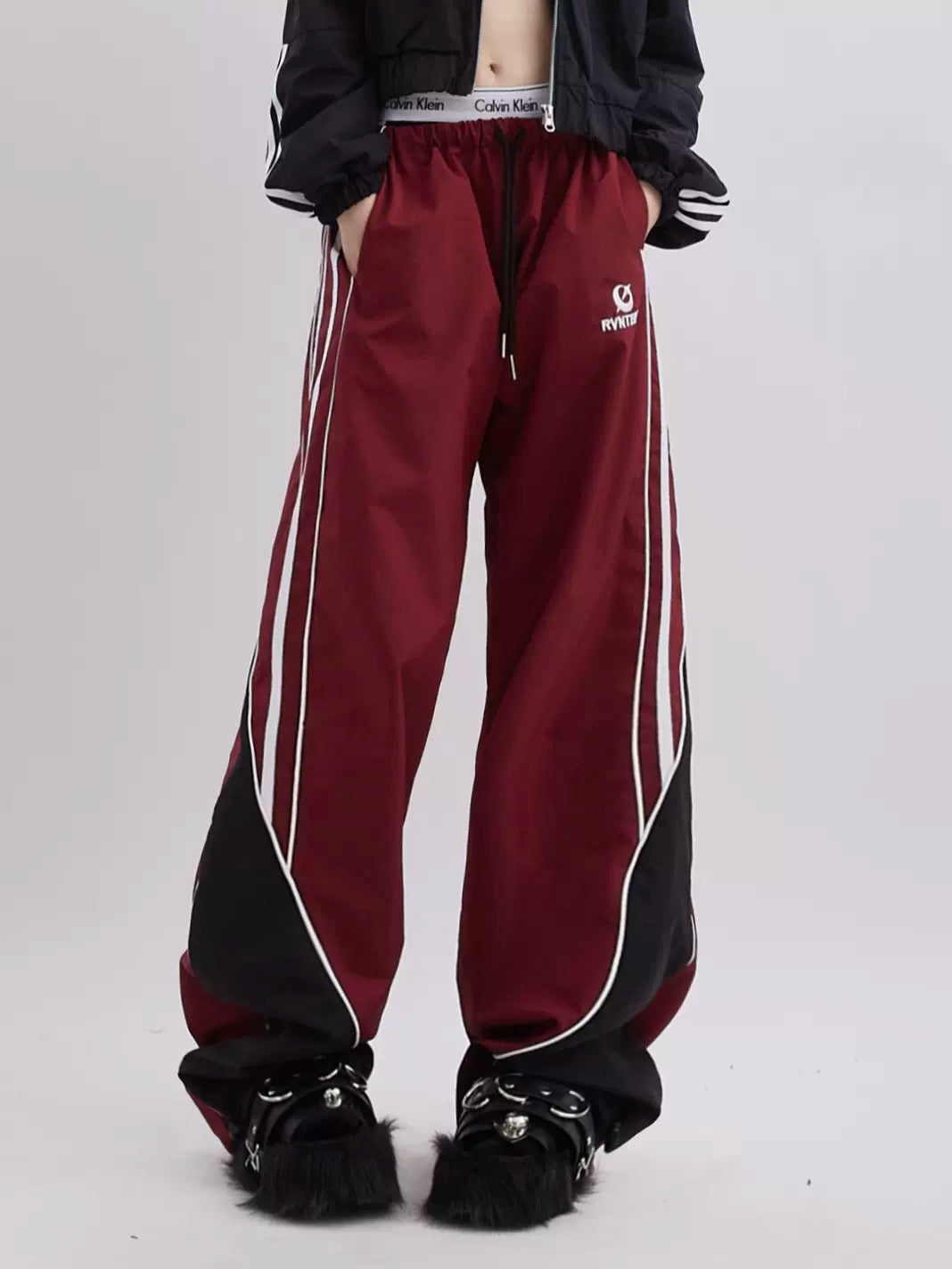 Side Stripe College Style Sports Pants Comfortable Wide-Leg Pants