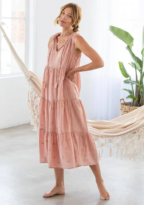 Strawberry Wine Maxi Dress Fashionable High-Low Maxi Dress