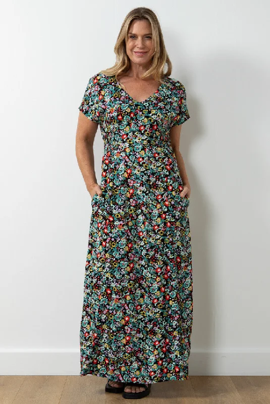 Lily & Me - Jasmine Maxi Dress Wild Flower - Black Trendy Maxi Dress with Lace