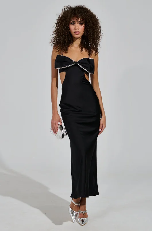 PUT A BOW ON IT SATIN MAXI DRESS IN BLACK Comfortable Fit-and-Flare Maxi Dress