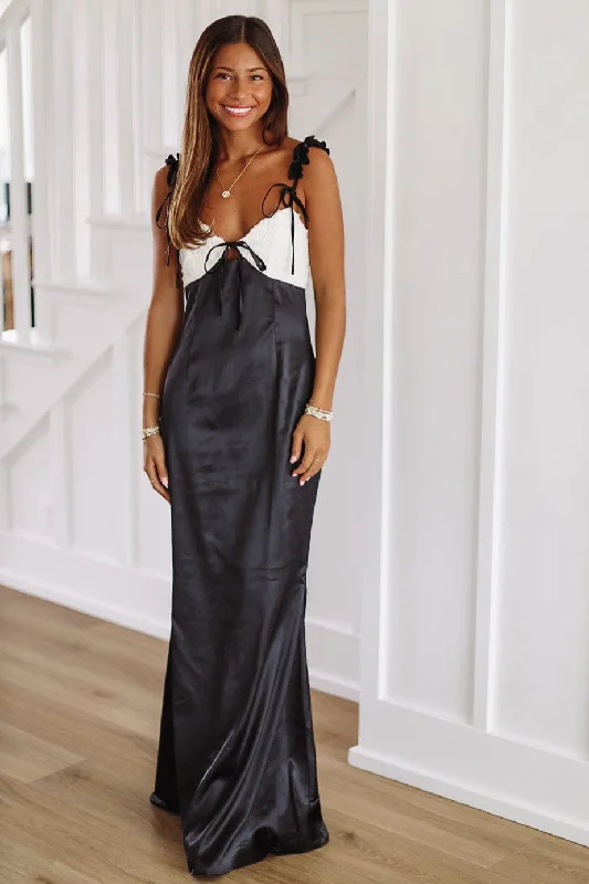 Gorgeous as Always Maxi Dress - Black and Ivory Stylish Maxi Dress with Pleats