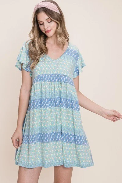 Cute And Flirty Floral Printed Babydoll Mini Dress in Blue Chic Mini Dress with V-Neck